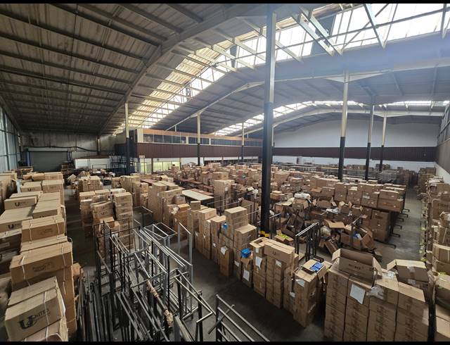1,589M² FACTORY TO LET IN BOKSBURG EAST